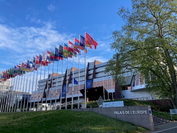 Foto van het gebouw van de Raad van Europa in Straatsburg